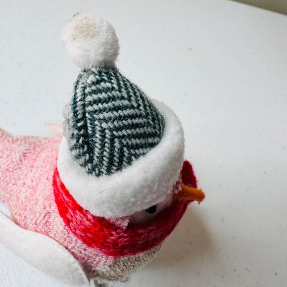 Christmas Wondershop Winter Birds Decor With Hats Scarves 4 inches 2021 set of 3 - Picture 7 of 11